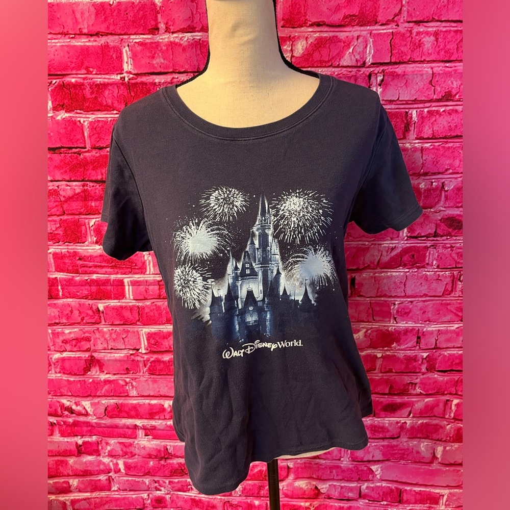Walt Disney‎ World Castle And Fireworks Women’s Graphic Shirt